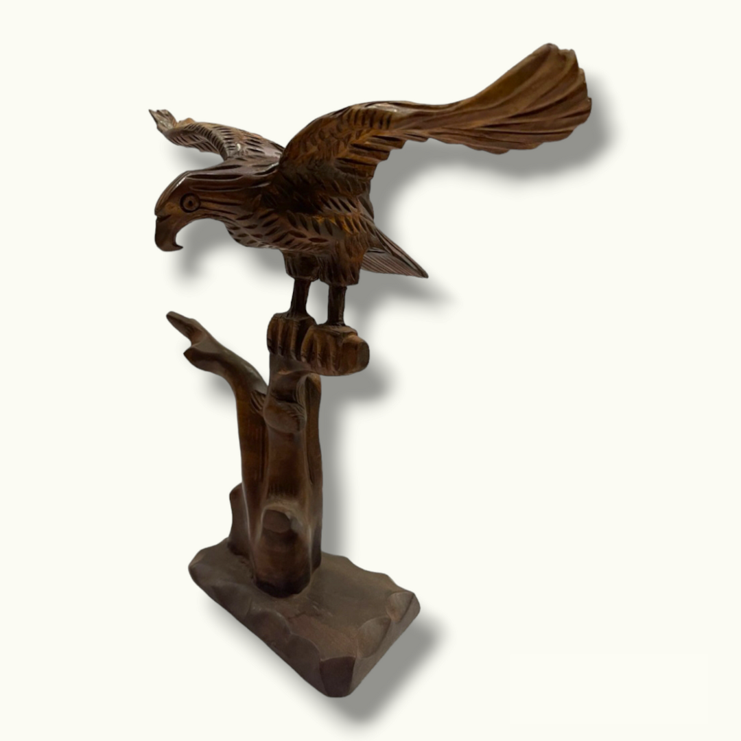 Stunning Wooden Eagle, Beautiful Eagle Sculpture, Eagle Statue.