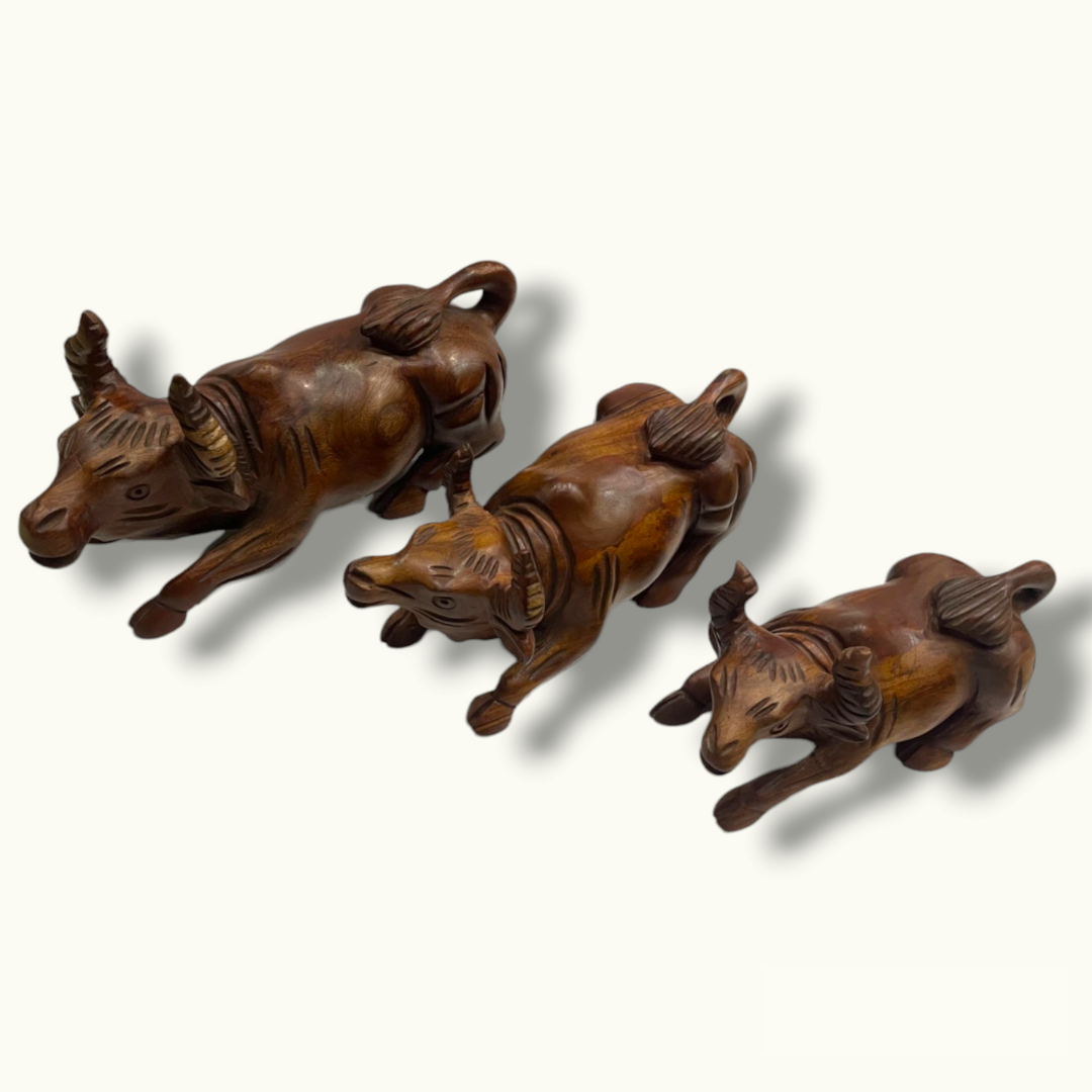 Handmade Wooden Bull Set, Bull Set, Bull Sculptures, Wooden Bulls.