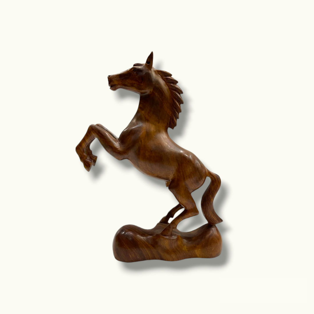 Attractive Wooden Horse Statue, The Best Wooden Horse Set.