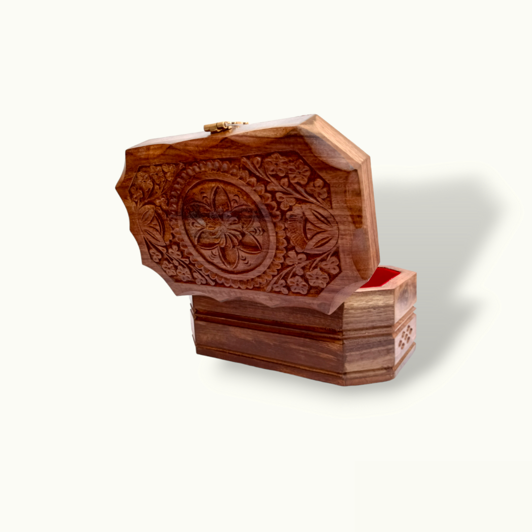 Awesome Carving Jewelry Box, Wood Carving Jewelry Box.