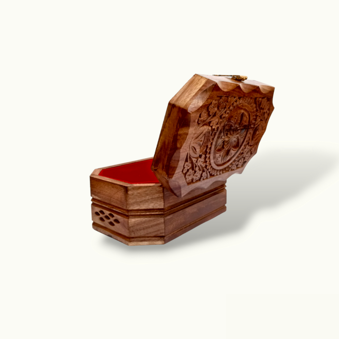 Awesome Carving Jewelry Box, Wood Carving Jewelry Box.