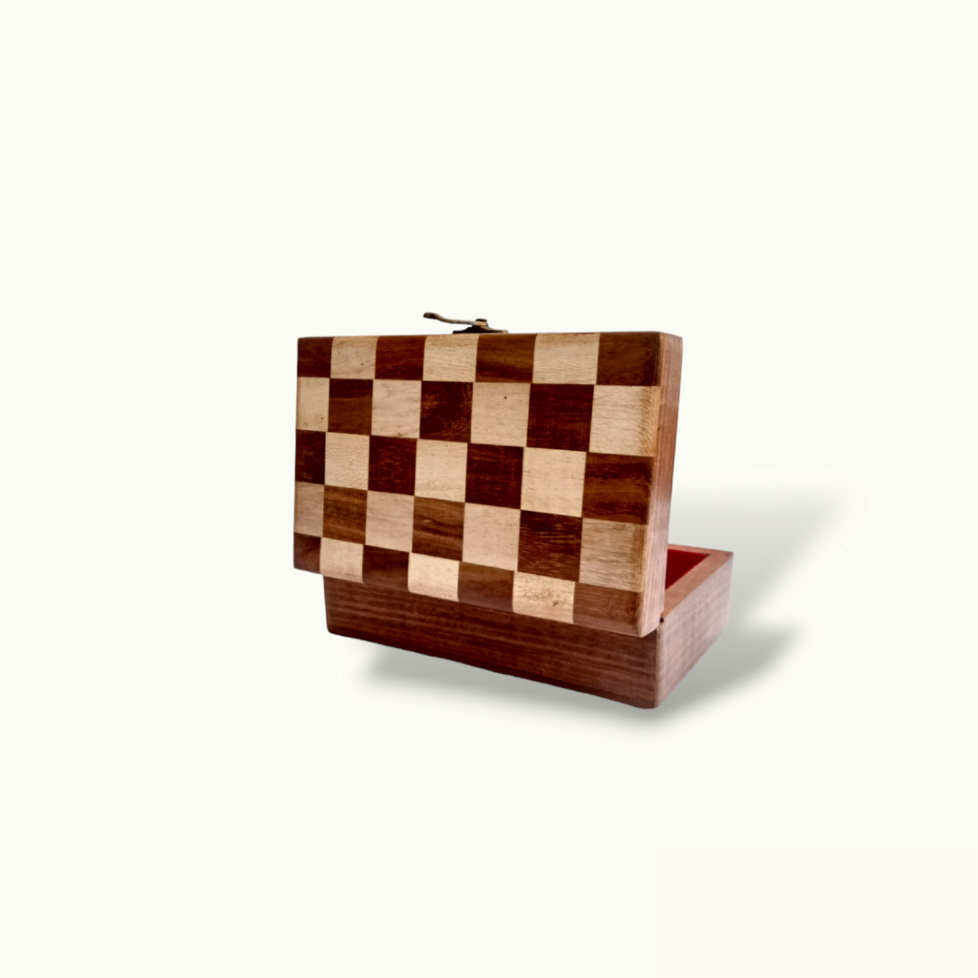 Beautiful Chess Shape Jewelry Box, Creative Wooden Jewelry Box.