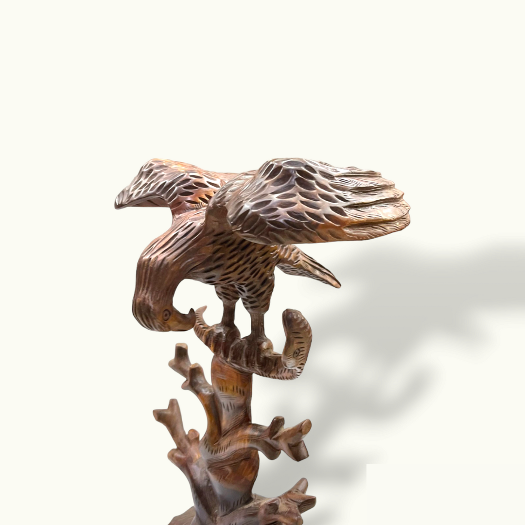 Attractive Wooden Eagle Statue, Stunning Eagle Hunting Snake.