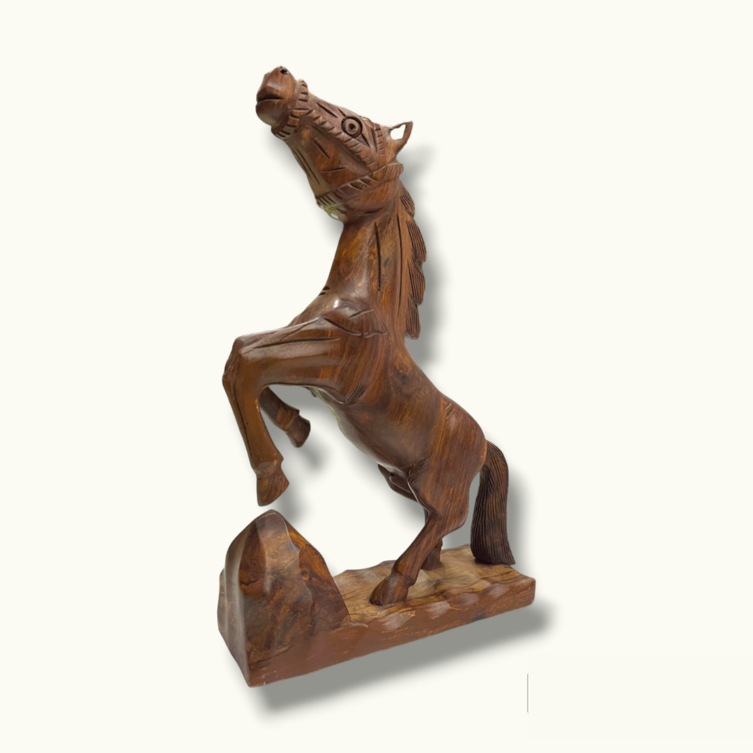 Surprising Wooden Horse Statue, Beautiful Horse Figurine.