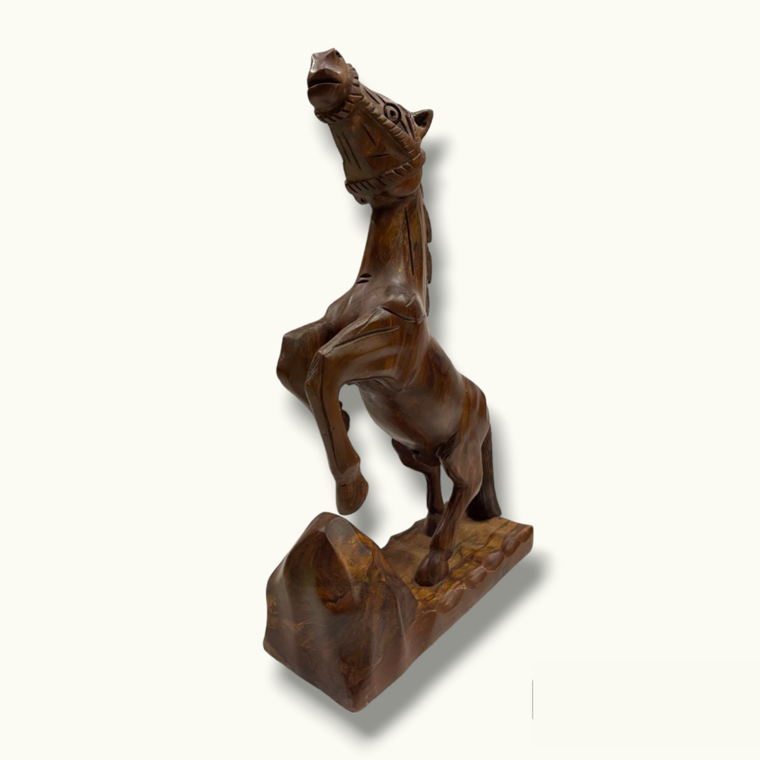 Surprising Wooden Horse Statue, Beautiful Horse Figurine.