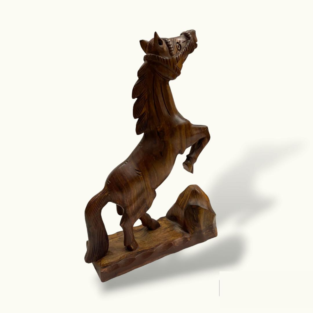 Surprising Wooden Horse Statue, Beautiful Horse Figurine.