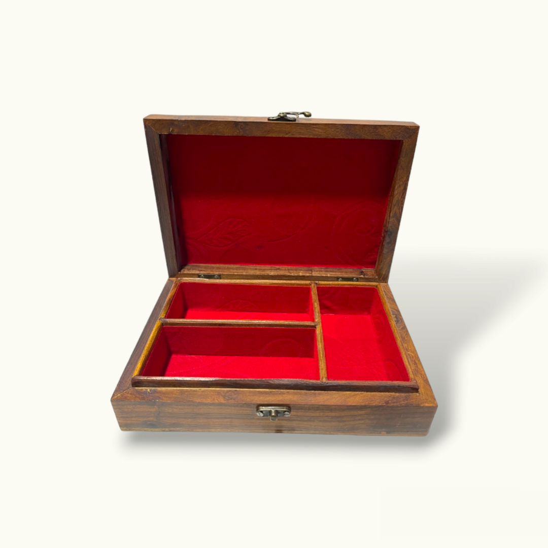 Attractive Wooden Jewelry Box, The Best Carving Jewelry Box.