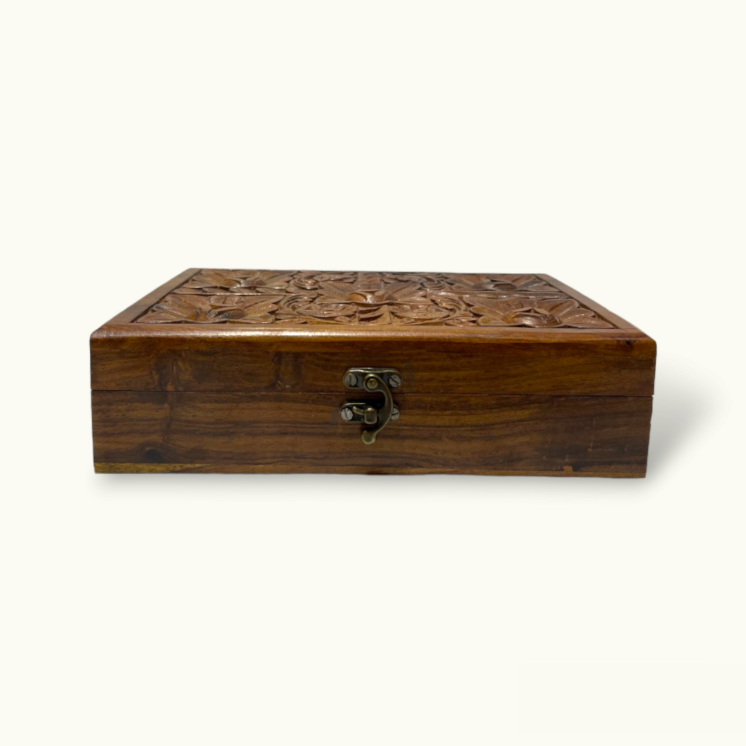 Attractive Wooden Jewelry Box, The Best Carving Jewelry Box.