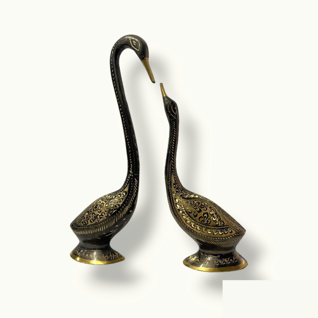 Beautiful Brass Swan Statue, Stunning Swan Birds Set.