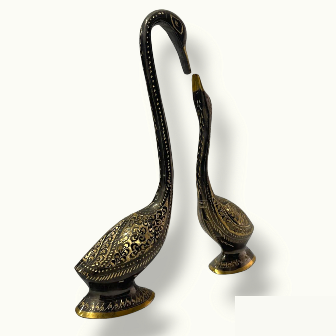 Beautiful Brass Swan Statue, Stunning Swan Birds Set.