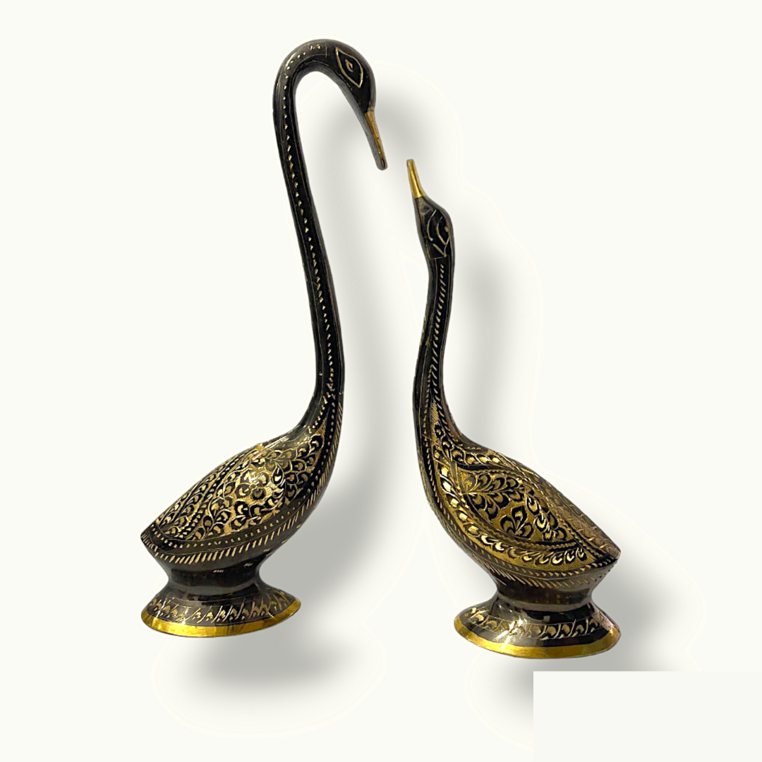 Beautiful Brass Swan Statue, Stunning Swan Birds Set.