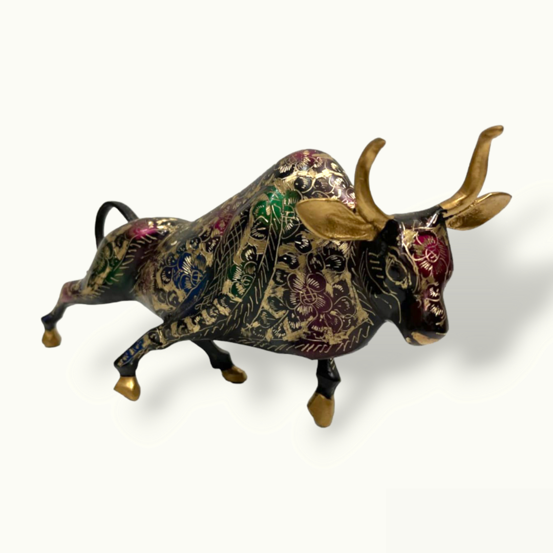 Stunning Brass Bull Statue, Handcrafted Beautiful Bull Sculpture.