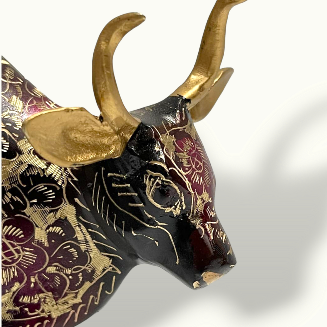 Stunning Brass Bull Statue, Handcrafted Beautiful Bull Sculpture.