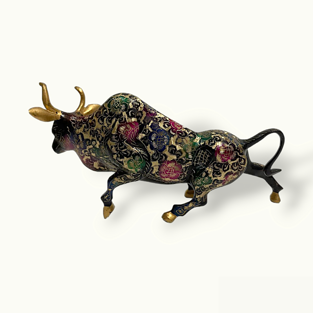 Stunning Brass Bull Statue, Handcrafted Beautiful Bull Sculpture.